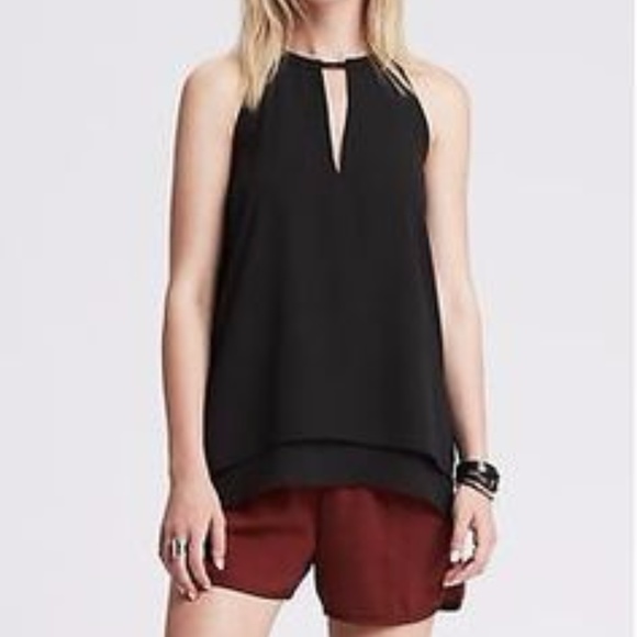 Banana Republic Tops - BANANA REPUBLIC KEYHOLE HALTER TOP - SIZE S
